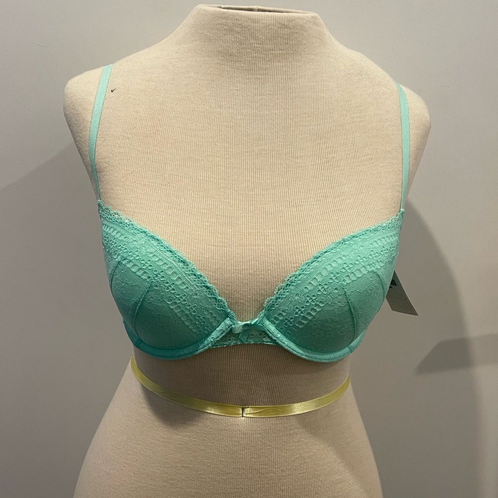 NTW Hollister Mint Lace Bra